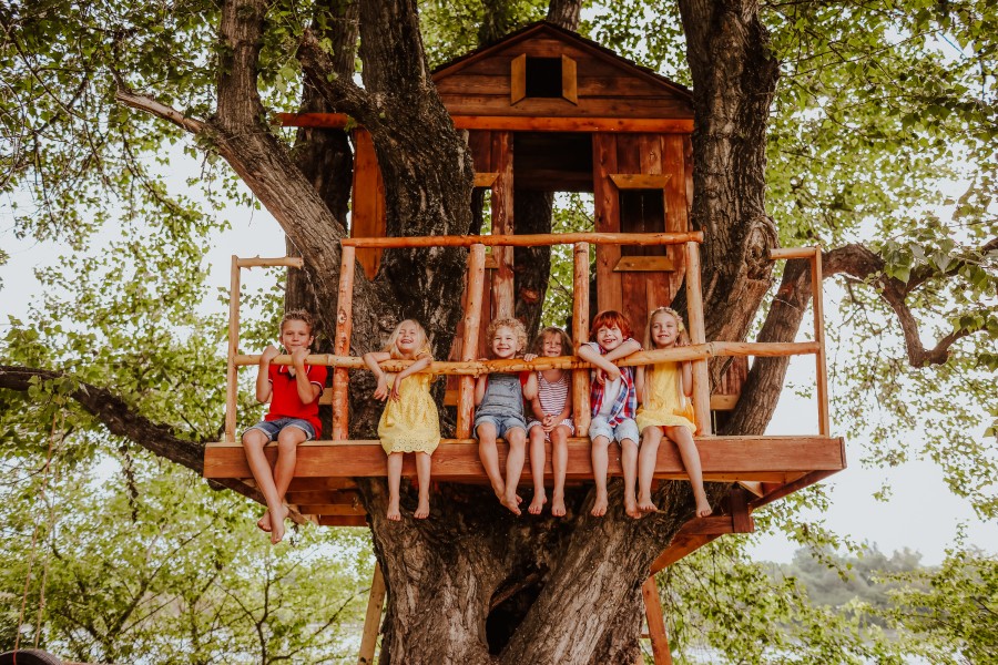 himmelen-Cabane en bois pour enfant : comment leur faire plaisir ?