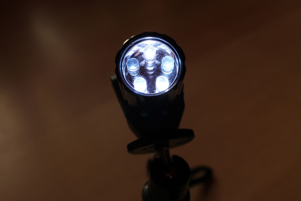 Une lampe LED pour mieux s’éclairer