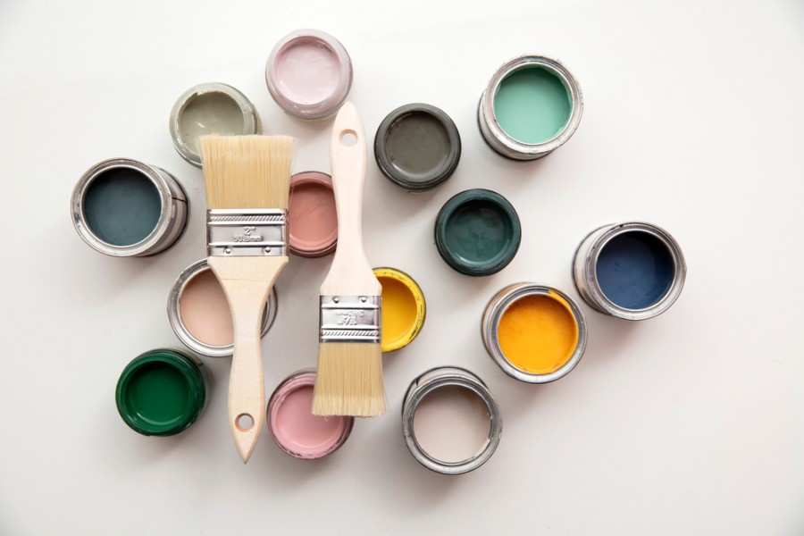 Comment choisir la peinture pour votre meuble à rénover ?